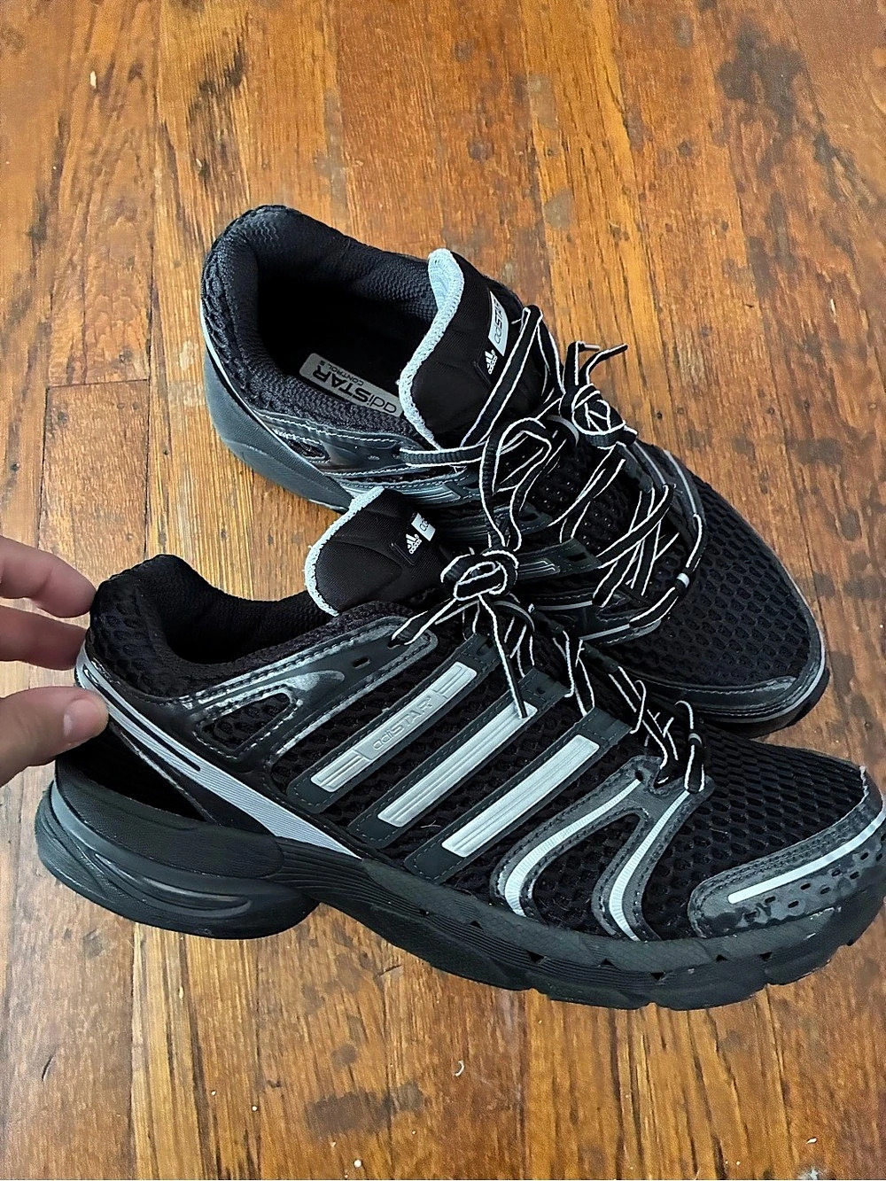 adidas Response CL